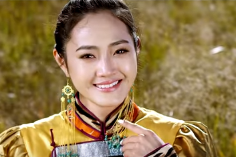 モンゴルの美人女性35選 美女ランキング 画像あり 最新版 Celeby セレビー 海外エンタメ情報まとめサイト